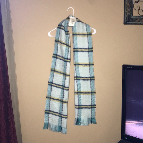 Scarf - Picture 1 of 1